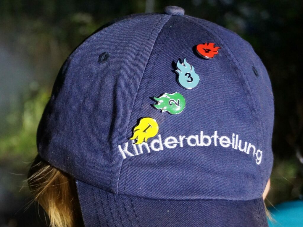 Mütze der Kinderabteilung der Feuerwehr Lehrte